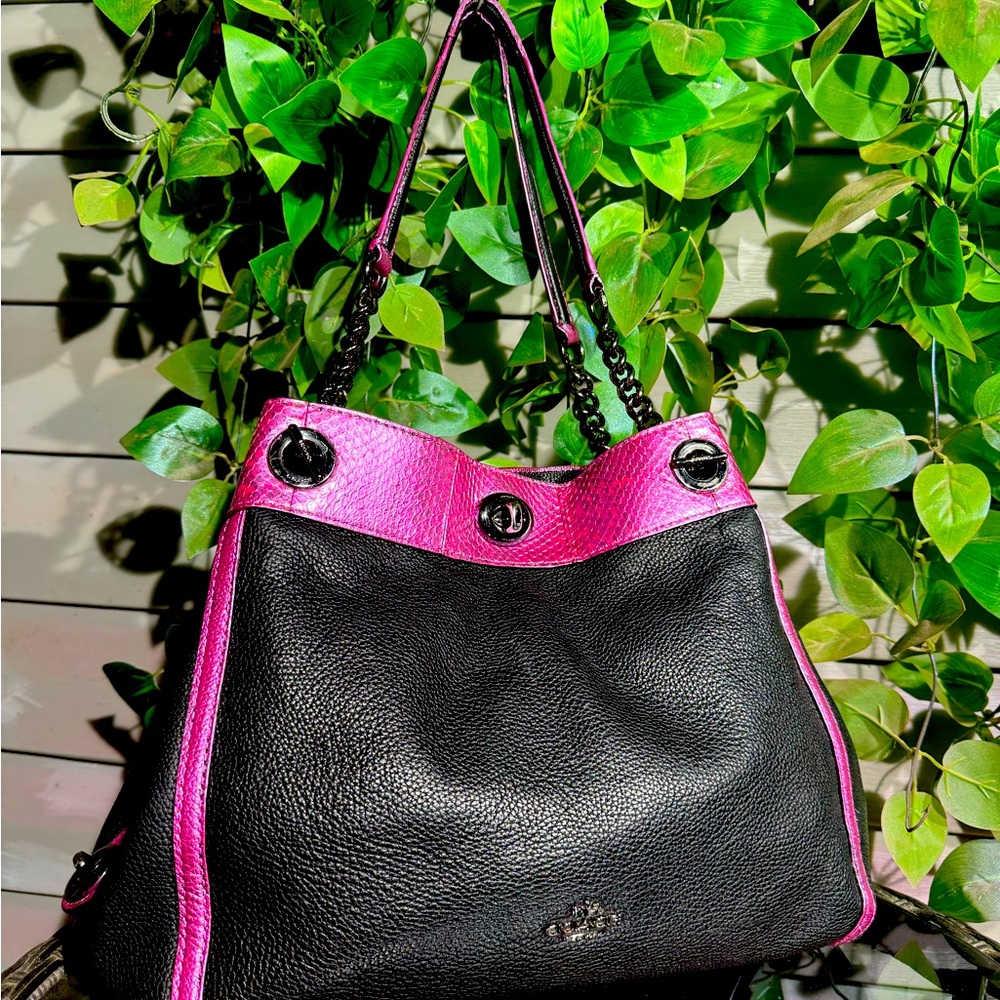 Metallic Fushia & Black Leather Medium Coach Edie Purse